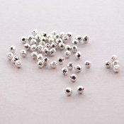 Silverfärgade pärlor - 3,5 mm, tyngre facetterade