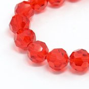 Facetterade glaspärlor 4 mm röd