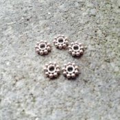 Rostfritt stål - daisy 8 mm, 5 st