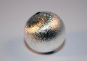 Ljust silverfärgad pärla - 20 mm, borstad
