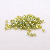 Seed Beads - 4 mm, gröna ab