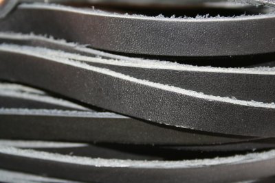 Platt läderband-Svart, 8 mm